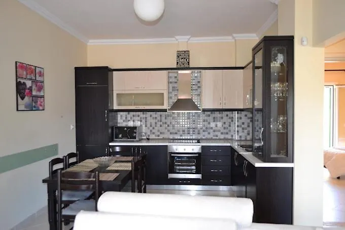 Orkidea Apartment *